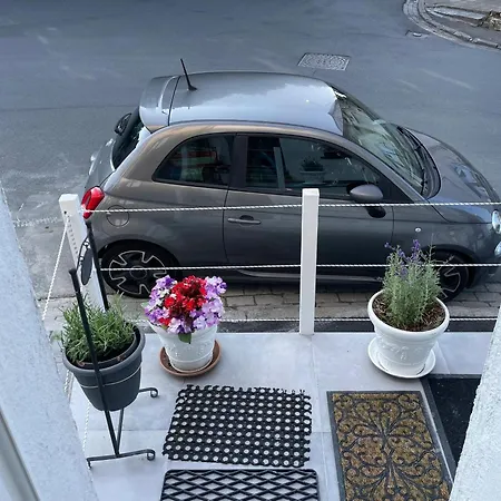 Charming Flat In 100 Sqm Private Parking Apartment