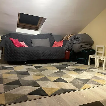 Charming Flat In 100 Sqm Private Parking Apartment Charleroi