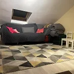 Spacious In 100 M² With Parking 5 Ppl 公寓 沙勒罗瓦