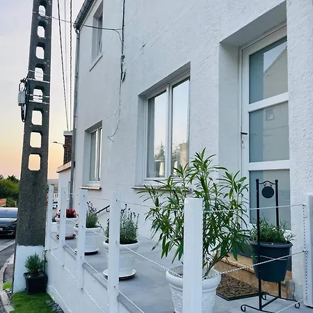 Apartment Spacious In 100 M² With Parking 5 Ppl *