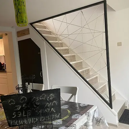 Διαμέρισμα Spacious In 100 M² With Parking 5 Ppl *