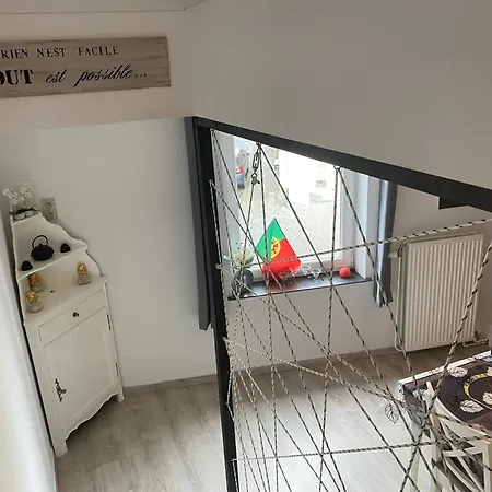 Spacious In 100 M² With Parking 5 Ppl * شارلروا