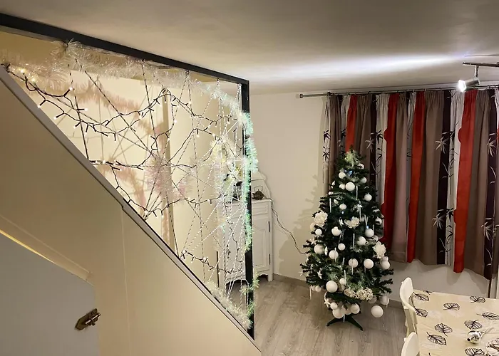 Apartment Spacious In 100 M² With Parking 5 Ppl *